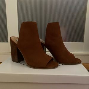 Steve Madden Mules Tilt 7.5W fits 7W.